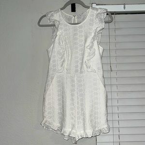 Adorable BCBG Romper w/ Eyelet Details